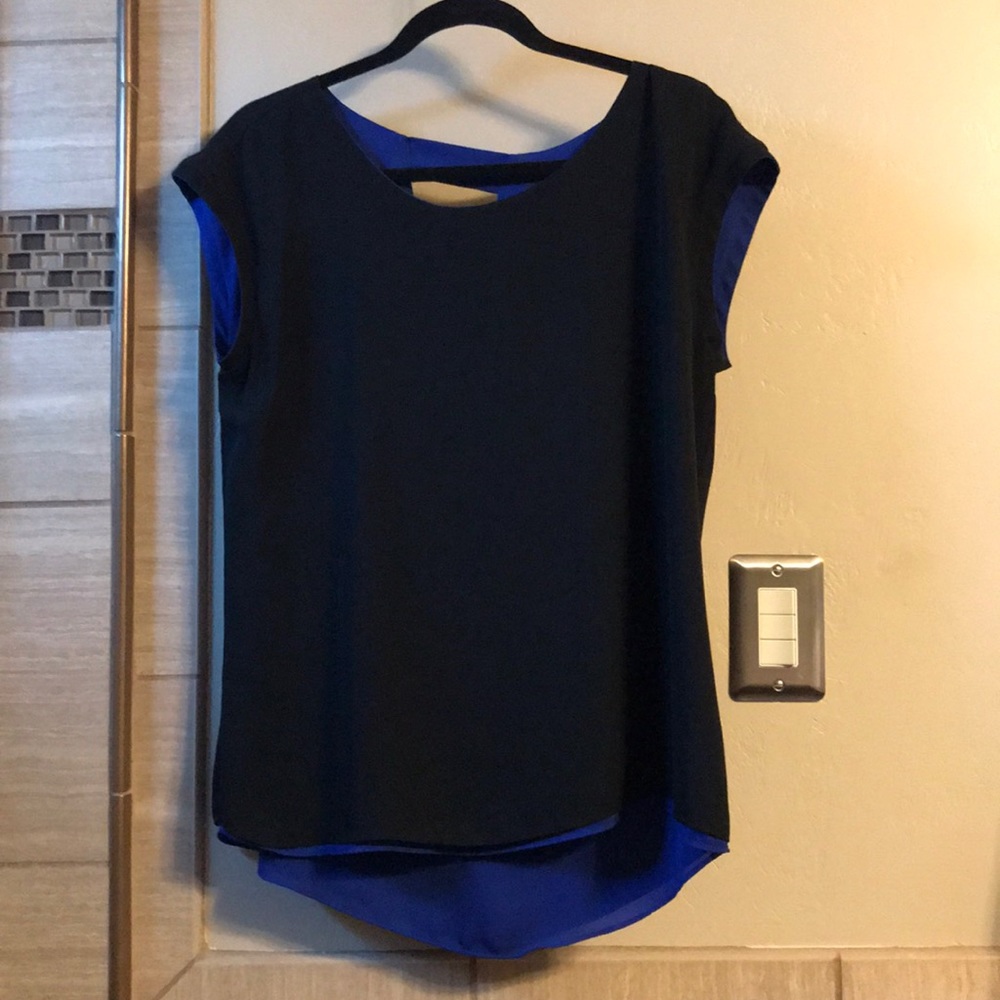 Women’s shirt